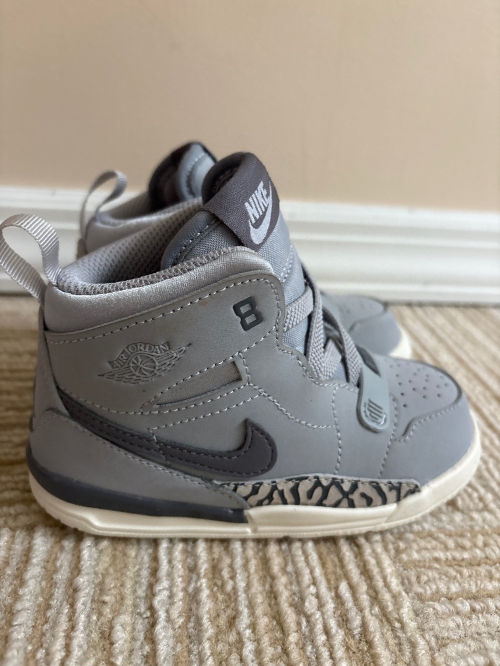 Air Jordan Legacy 312 GS Wolf Gray Toddler 8C